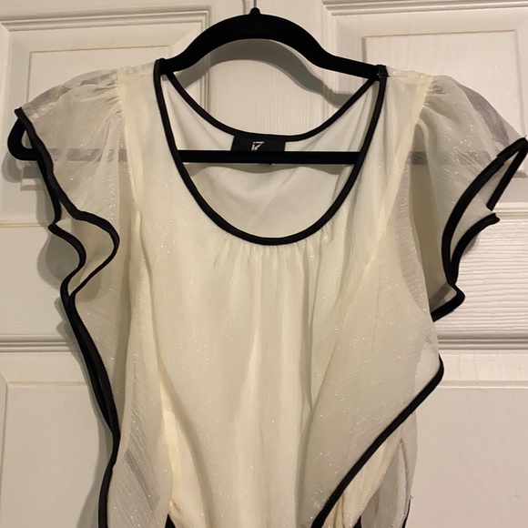 Flowy Top - Picture 2 of 3